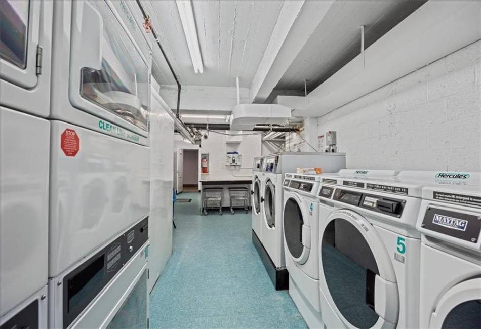 9040 Fort Hamilton Parkway, Brooklyn, New York 11209, 1 Bedroom Bedrooms, ,1 BathroomBathrooms,Residential,For Sale,Fort Hamilton,492896