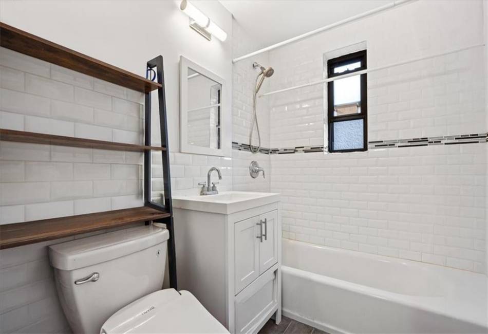 9040 Fort Hamilton Parkway, Brooklyn, New York 11209, 1 Bedroom Bedrooms, ,1 BathroomBathrooms,Residential,For Sale,Fort Hamilton,492896