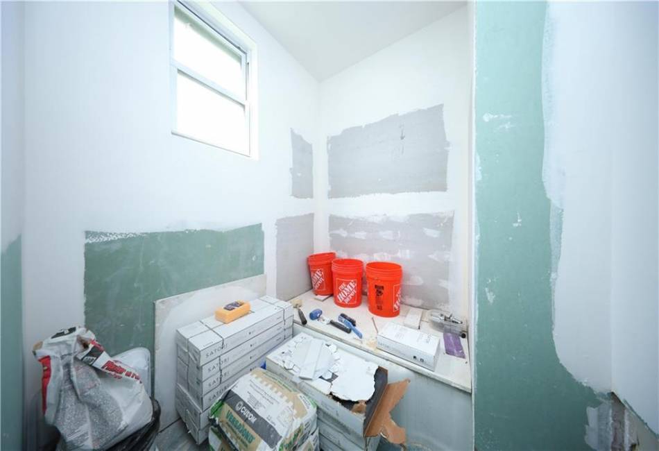 1905 Clove Road, Staten Island, New York 10304, 4 Bedrooms Bedrooms, ,3 BathroomsBathrooms,Residential,For Sale,Clove,492754