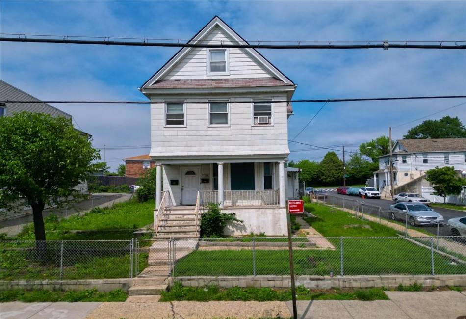 1905 Clove Road, Staten Island, New York 10304, 4 Bedrooms Bedrooms, ,3 BathroomsBathrooms,Residential,For Sale,Clove,492754