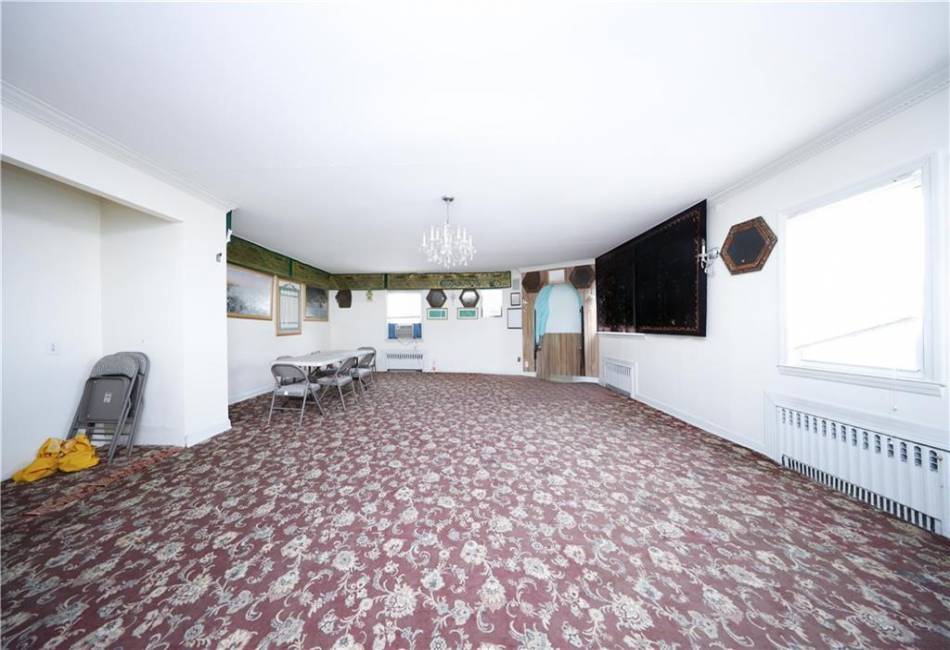 1905 Clove Road, Staten Island, New York 10304, 4 Bedrooms Bedrooms, ,3 BathroomsBathrooms,Residential,For Sale,Clove,492754