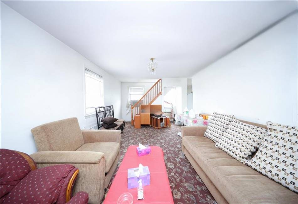 1905 Clove Road, Staten Island, New York 10304, 4 Bedrooms Bedrooms, ,3 BathroomsBathrooms,Residential,For Sale,Clove,492754