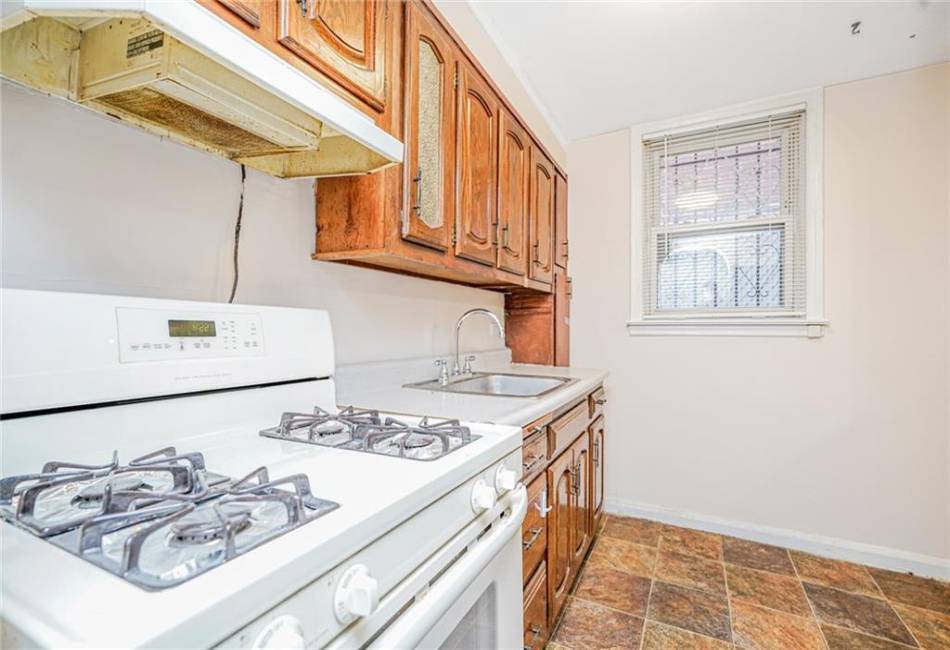 2182 36th Street, Brooklyn, New York 11234, 5 Bedrooms Bedrooms, ,Residential,For Sale,36th,492871