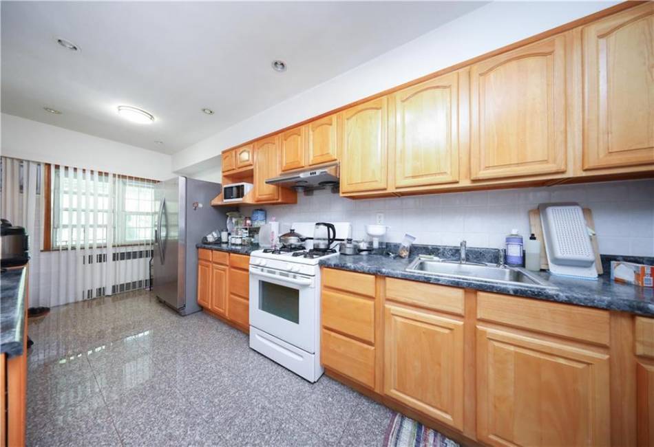 2366 29th Street, Brooklyn, New York 11229, 4 Bedrooms Bedrooms, ,2 BathroomsBathrooms,Residential,For Sale,29th,492881