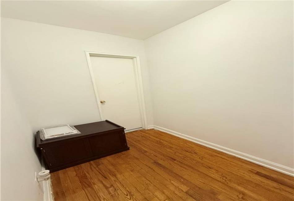 9511 Shore Road, Brooklyn, New York 11209, ,1 BathroomBathrooms,Residential,For Sale,Shore,492901