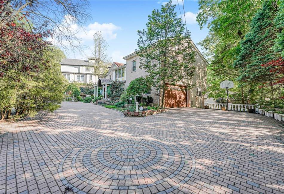 46 Buttonwood Road, Staten Island, New York 10304, 4 Bedrooms Bedrooms, ,5 BathroomsBathrooms,Residential,For Sale,Buttonwood,492903