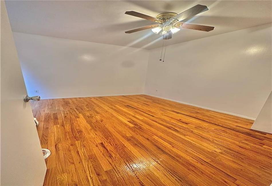 924 Hancock Street, Brooklyn, New York 11233, 3 Bedrooms Bedrooms, ,1.5 BathroomsBathrooms,Rental,For Sale,Hancock,492906