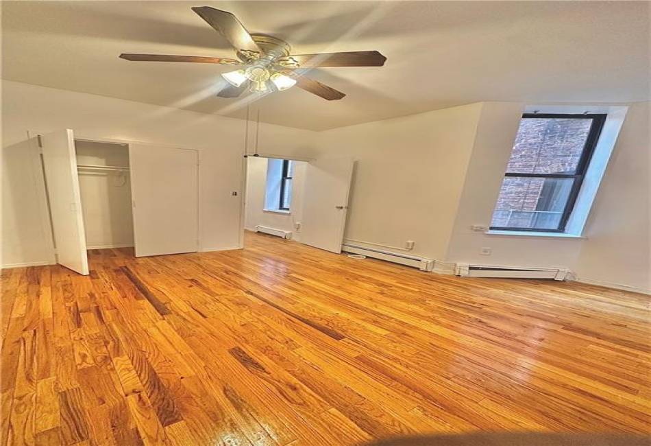 924 Hancock Street, Brooklyn, New York 11233, 3 Bedrooms Bedrooms, ,1.5 BathroomsBathrooms,Rental,For Sale,Hancock,492906