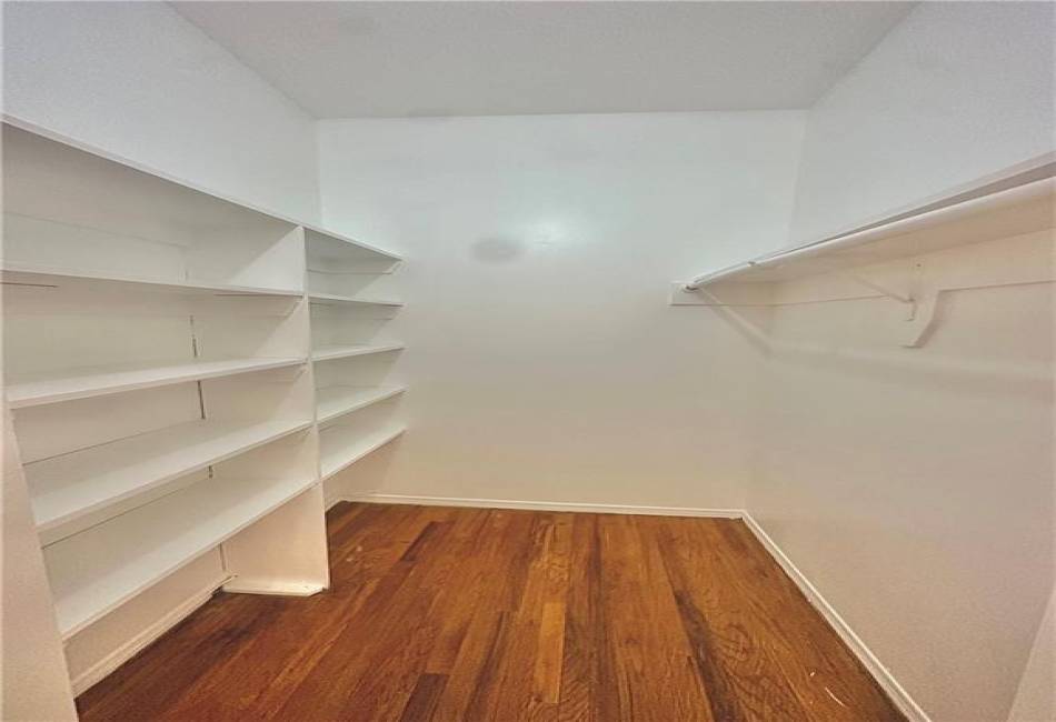 924 Hancock Street, Brooklyn, New York 11233, 3 Bedrooms Bedrooms, ,1.5 BathroomsBathrooms,Rental,For Sale,Hancock,492906