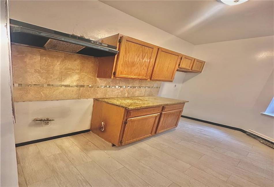 924 Hancock Street, Brooklyn, New York 11233, 3 Bedrooms Bedrooms, ,1.5 BathroomsBathrooms,Rental,For Sale,Hancock,492906