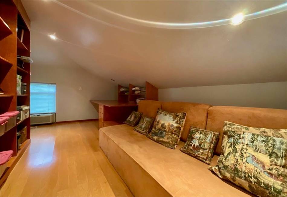 2291 21st Street, Brooklyn, New York 11229, 4 Bedrooms Bedrooms, ,2.5 BathroomsBathrooms,Residential,For Sale,21st,492767