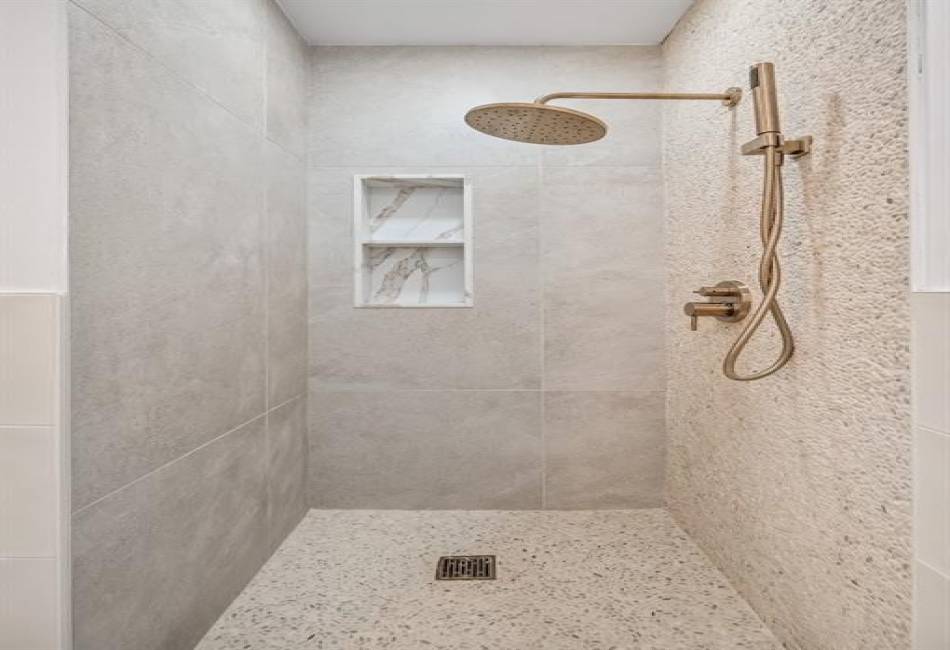 90 Bay Street Landing, Staten Island, New York 10301, 3 Bedrooms Bedrooms, ,3 BathroomsBathrooms,Residential,For Sale,Bay Street Landing,492909