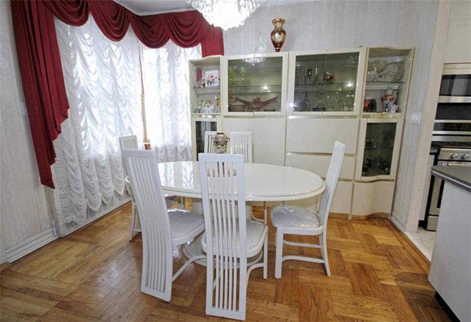 119 Langham Street, Brooklyn, New York 11235, 5 Bedrooms Bedrooms, ,4 BathroomsBathrooms,Residential,For Sale,Langham,492911