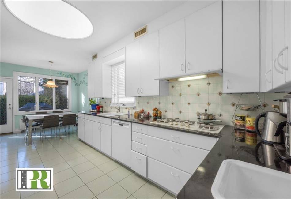 3566 Bedford Avenue, Brooklyn, New York 11210, 4 Bedrooms Bedrooms, ,3 BathroomsBathrooms,Residential,For Sale,Bedford,492913