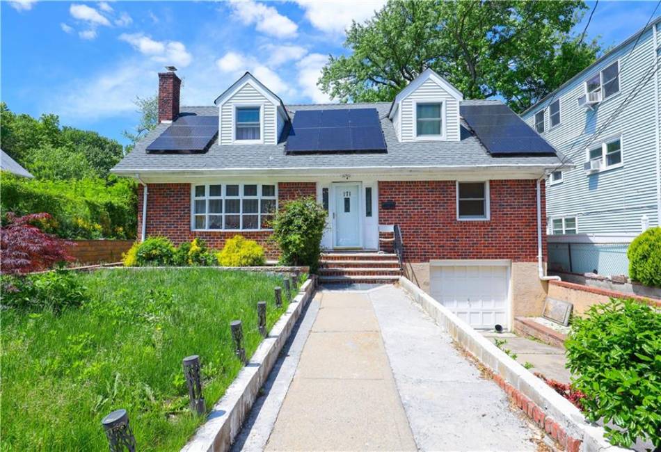 171 Dewey Avenue, Staten Island, New York 10308, 4 Bedrooms Bedrooms, ,3 BathroomsBathrooms,Residential,For Sale,Dewey,492915