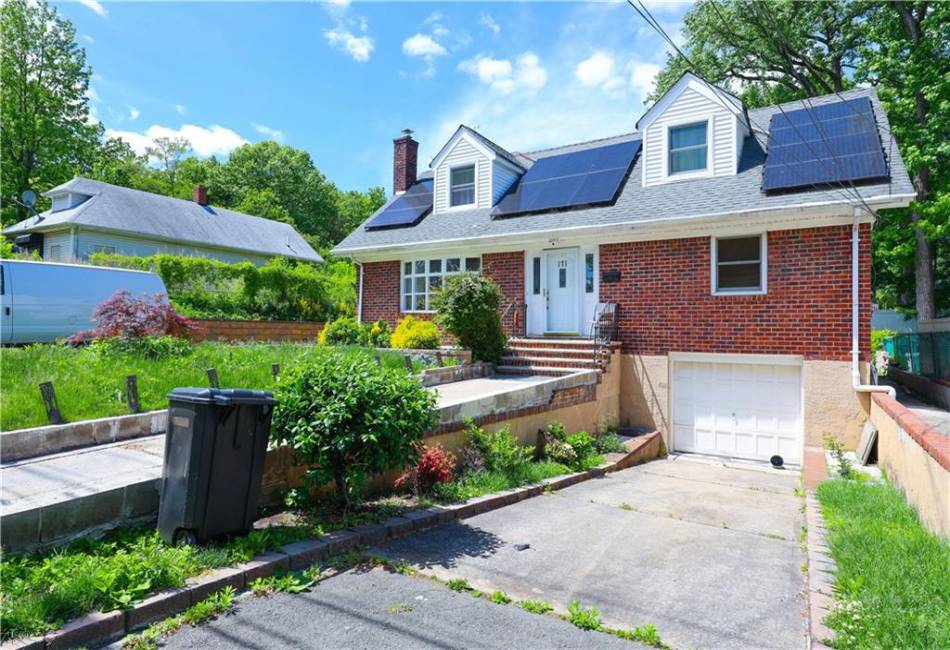 171 Dewey Avenue, Staten Island, New York 10308, 4 Bedrooms Bedrooms, ,3 BathroomsBathrooms,Residential,For Sale,Dewey,492915