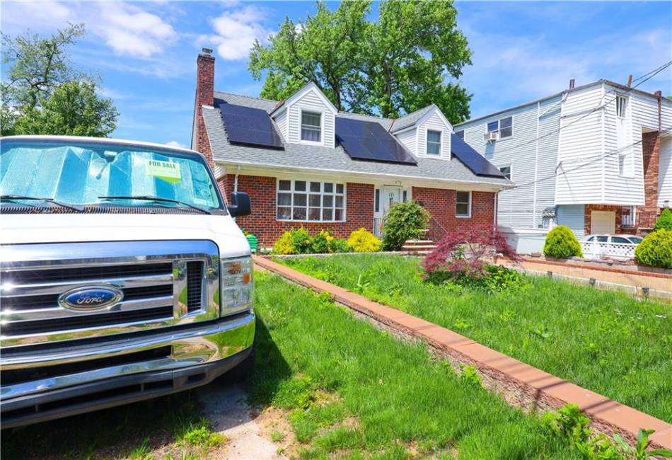 171 Dewey Avenue, Staten Island, New York 10308, 4 Bedrooms Bedrooms, ,3 BathroomsBathrooms,Residential,For Sale,Dewey,492915