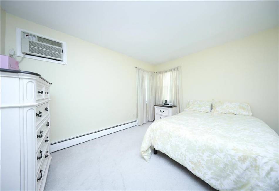 223 Abingdon Avenue, Staten Island, New York 10308, 3 Bedrooms Bedrooms, ,2 BathroomsBathrooms,Residential,For Sale,Abingdon,492919