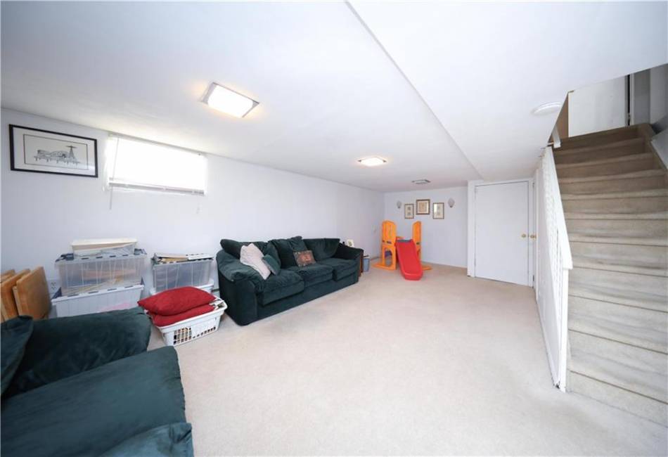 223 Abingdon Avenue, Staten Island, New York 10308, 3 Bedrooms Bedrooms, ,2 BathroomsBathrooms,Residential,For Sale,Abingdon,492919