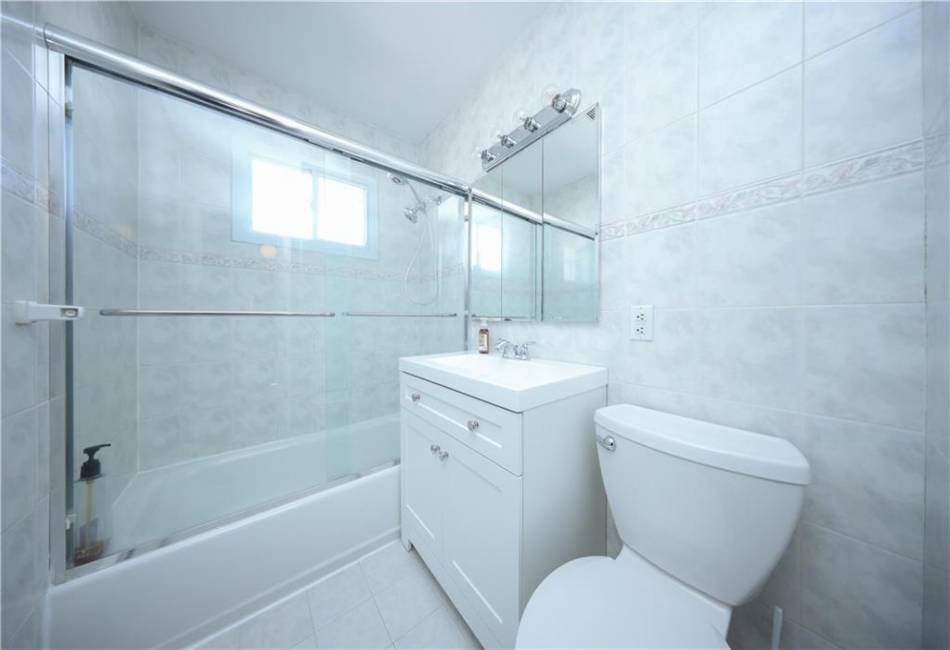 223 Abingdon Avenue, Staten Island, New York 10308, 3 Bedrooms Bedrooms, ,2 BathroomsBathrooms,Residential,For Sale,Abingdon,492919