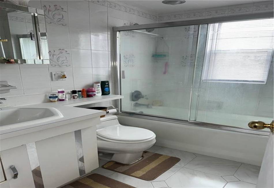4515 Foster Avenue, Brooklyn, New York 11203, 3 Bedrooms Bedrooms, ,2 BathroomsBathrooms,Residential,For Sale,Foster,492921