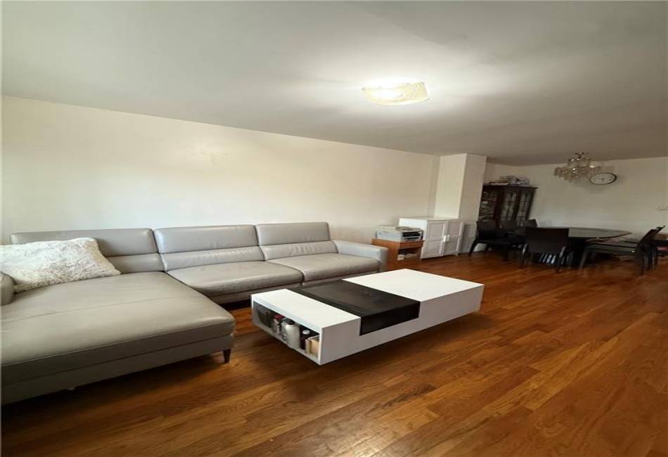 2367 82nd Street, Brooklyn, New York 11214, 3 Bedrooms Bedrooms, ,1.5 BathroomsBathrooms,Residential,For Sale,82nd,492858