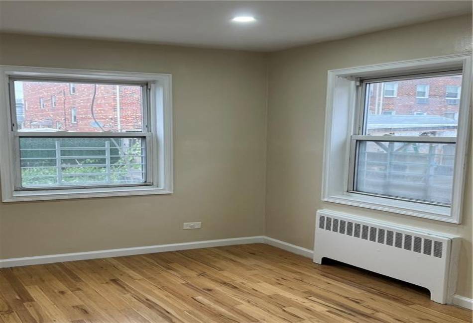 1291 92nd Street, Brooklyn, New York 11236, 2 Bedrooms Bedrooms, ,1 BathroomBathrooms,Rental,For Sale,92nd,492877