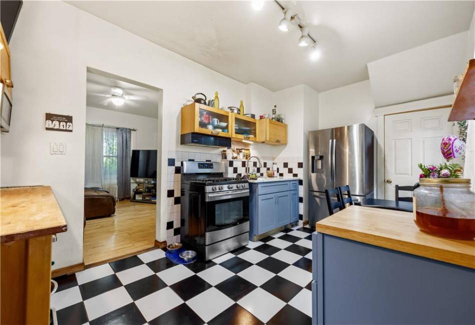 701 127th St, Queens, New York 11356, 3 Bedrooms Bedrooms, ,2 BathroomsBathrooms,Residential,For Sale,127th St,492931