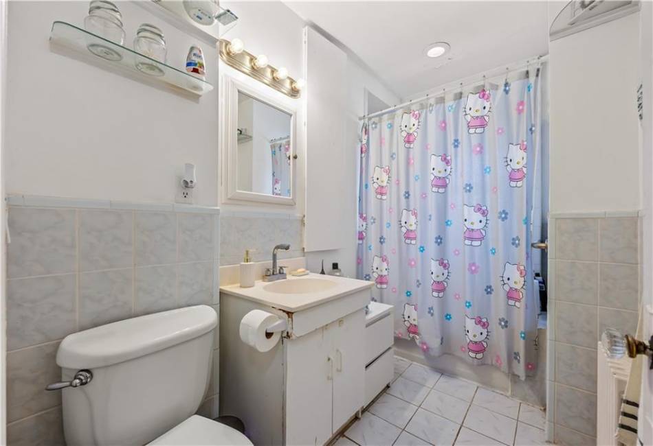 701 127th St, Queens, New York 11356, 3 Bedrooms Bedrooms, ,2 BathroomsBathrooms,Residential,For Sale,127th St,492931