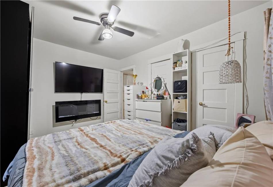701 127th St, Queens, New York 11356, 3 Bedrooms Bedrooms, ,2 BathroomsBathrooms,Residential,For Sale,127th St,492931