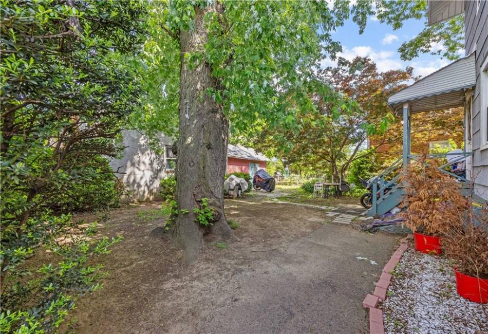701 127th St, Queens, New York 11356, 3 Bedrooms Bedrooms, ,2 BathroomsBathrooms,Residential,For Sale,127th St,492931