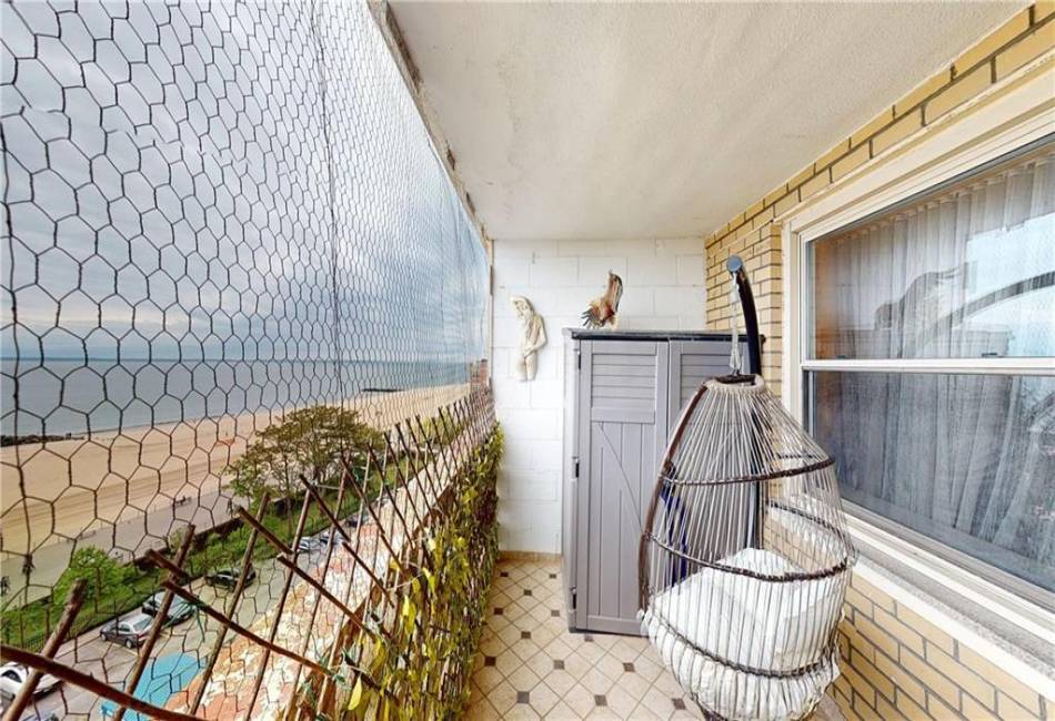 1311 Brightwater Avenue, Brooklyn, New York 11235, 3 Bedrooms Bedrooms, ,2 BathroomsBathrooms,Residential,For Sale,Brightwater,492934