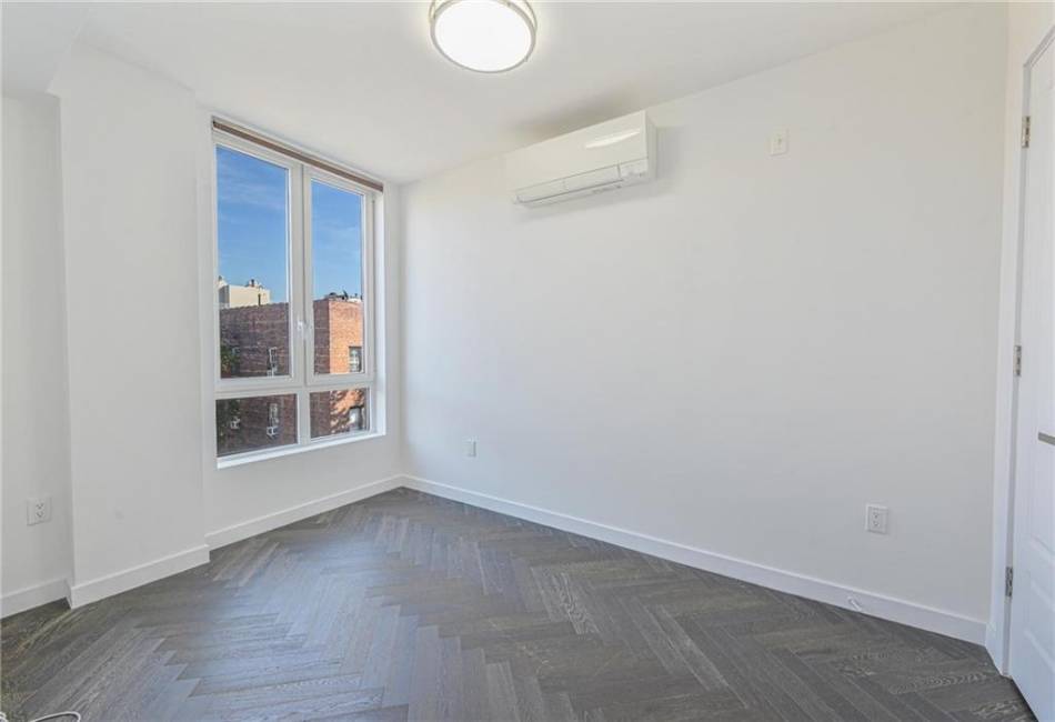 1753 12th Street, Brooklyn, New York 11229, 2 Bedrooms Bedrooms, ,2 BathroomsBathrooms,Residential,For Sale,12th,492938