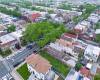 7917 12th Avenue, Brooklyn, New York 11228, 3 Bedrooms Bedrooms, ,5 BathroomsBathrooms,Residential,For Sale,12th,492837