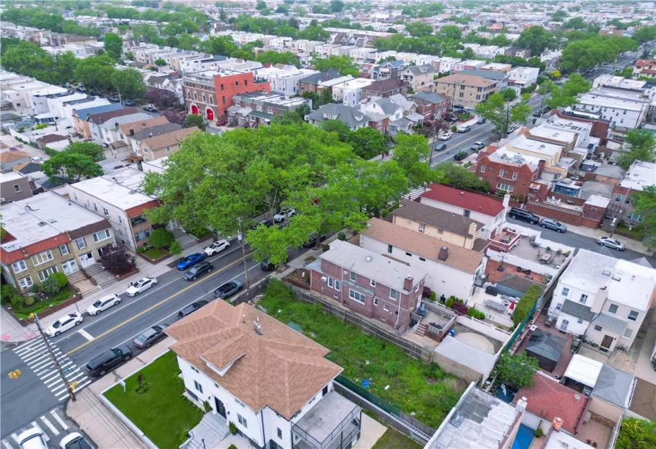 7917 12th Avenue, Brooklyn, New York 11228, 3 Bedrooms Bedrooms, ,5 BathroomsBathrooms,Residential,For Sale,12th,492837