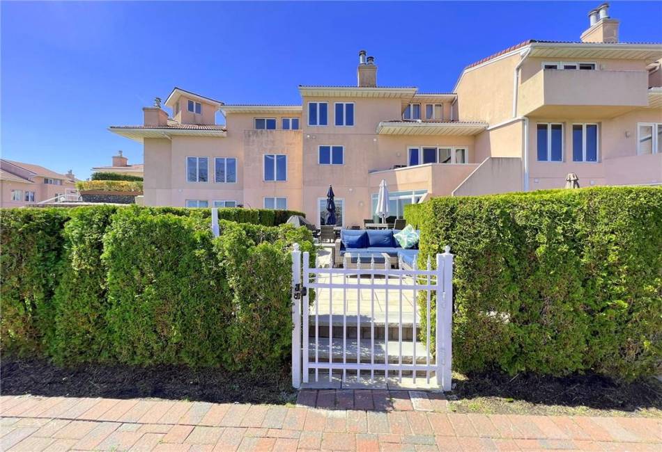 139 Tennyson Drive, Staten Island, New York 10308, 2 Bedrooms Bedrooms, ,2 BathroomsBathrooms,Residential,For Sale,Tennyson,492893