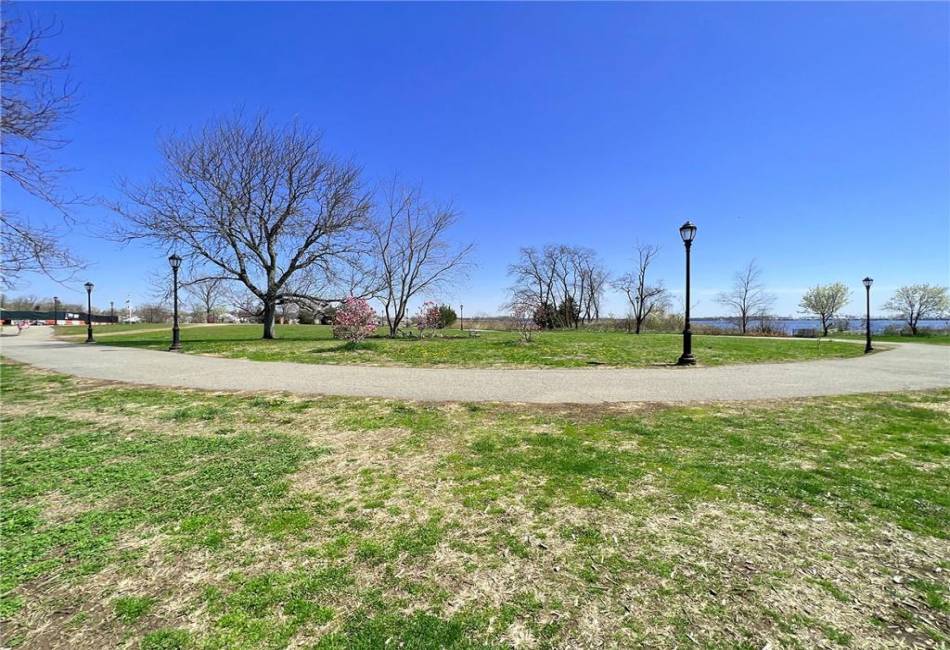 139 Tennyson Drive, Staten Island, New York 10308, 2 Bedrooms Bedrooms, ,2 BathroomsBathrooms,Residential,For Sale,Tennyson,492893