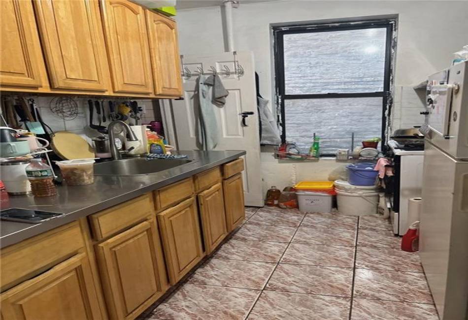 537 56th Street, Brooklyn, New York 11220, 16 Bedrooms Bedrooms, ,8 BathroomsBathrooms,Residential,For Sale,56th,492897