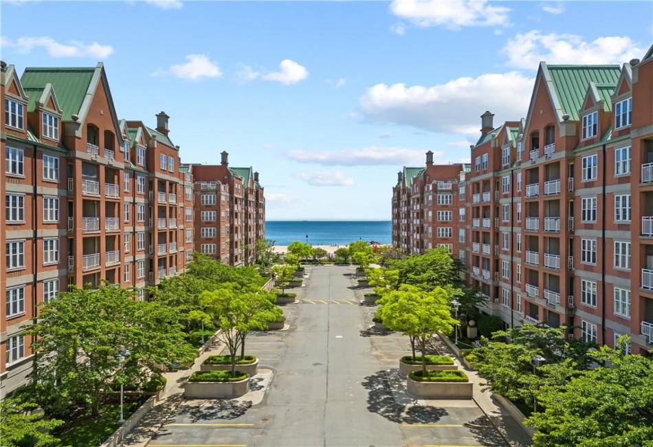150 Oceana Drive, Brooklyn, New York 11235, 2 Bedrooms Bedrooms, ,2 BathroomsBathrooms,Residential,For Sale,Oceana,492940
