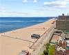 150 Oceana Drive, Brooklyn, New York 11235, 2 Bedrooms Bedrooms, ,2 BathroomsBathrooms,Residential,For Sale,Oceana,492940