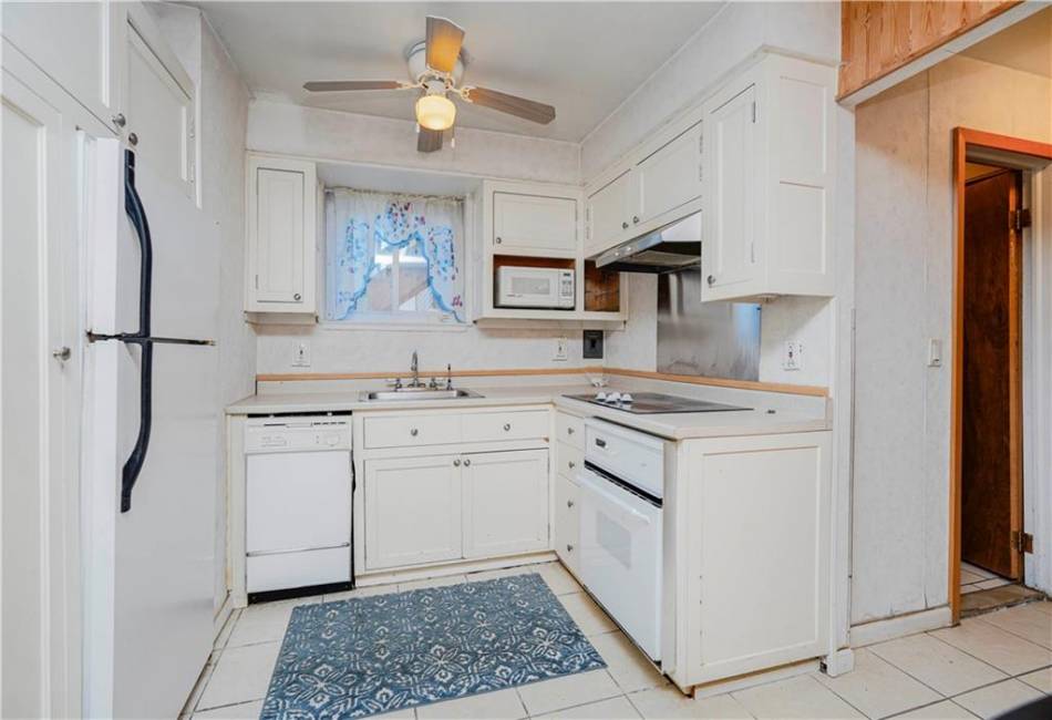 56 Wolverine Street, Staten Island, New York 10306, 4 Bedrooms Bedrooms, ,3 BathroomsBathrooms,Residential,For Sale,Wolverine,492942