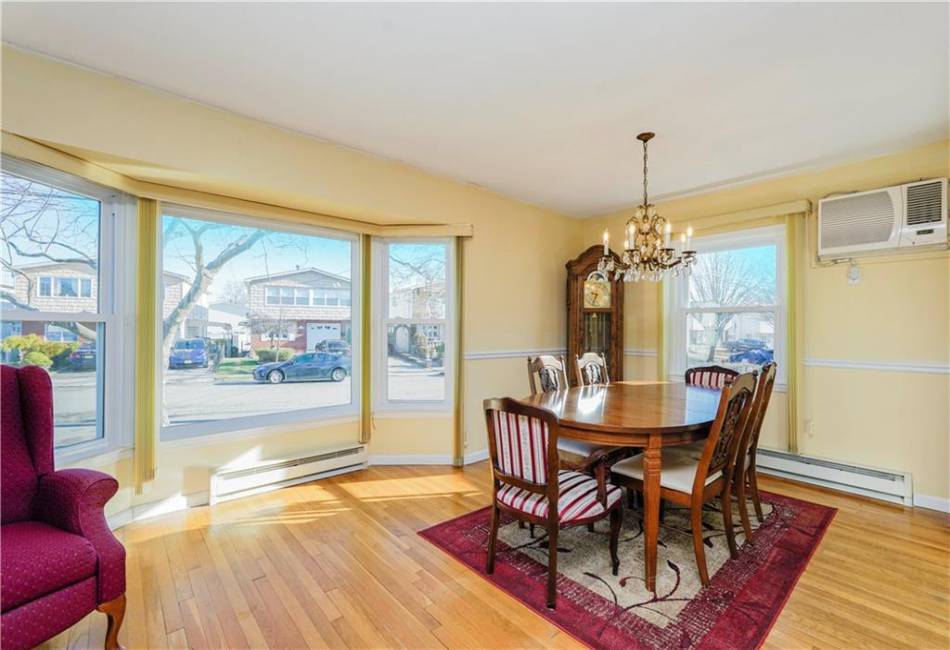 56 Wolverine Street, Staten Island, New York 10306, 4 Bedrooms Bedrooms, ,3 BathroomsBathrooms,Residential,For Sale,Wolverine,492942