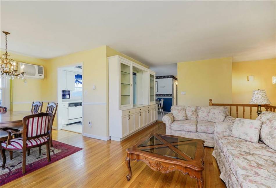56 Wolverine Street, Staten Island, New York 10306, 4 Bedrooms Bedrooms, ,3 BathroomsBathrooms,Residential,For Sale,Wolverine,492942