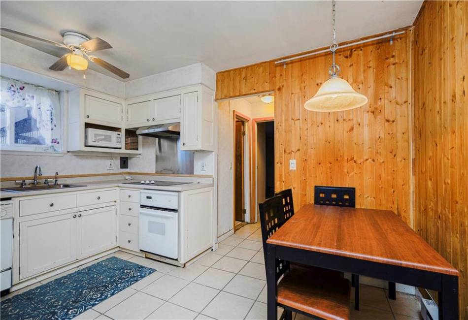 56 Wolverine Street, Staten Island, New York 10306, 4 Bedrooms Bedrooms, ,3 BathroomsBathrooms,Residential,For Sale,Wolverine,492942