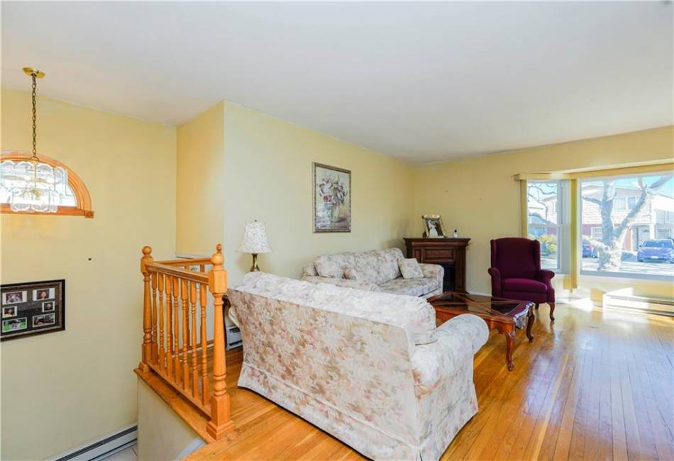 56 Wolverine Street, Staten Island, New York 10306, 4 Bedrooms Bedrooms, ,3 BathroomsBathrooms,Residential,For Sale,Wolverine,492942