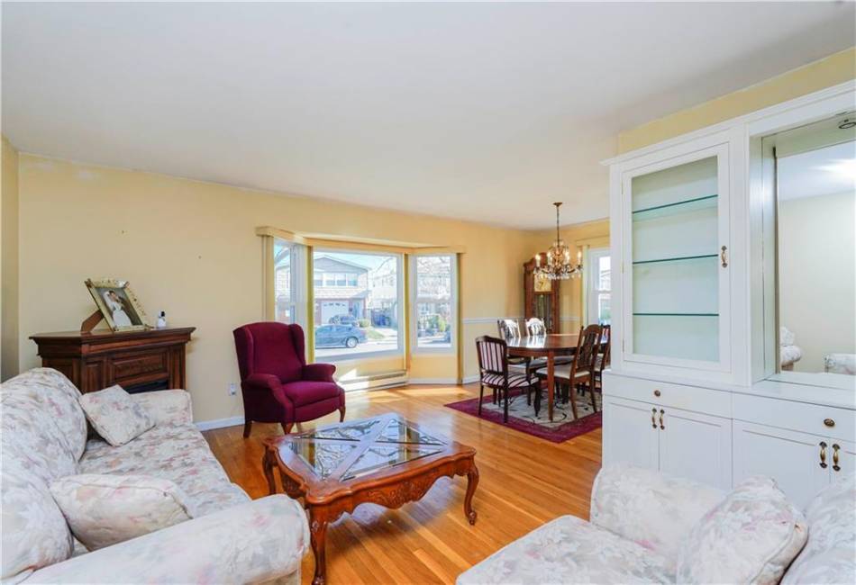 56 Wolverine Street, Staten Island, New York 10306, 4 Bedrooms Bedrooms, ,3 BathroomsBathrooms,Residential,For Sale,Wolverine,492942