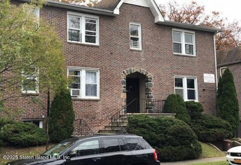 79 Mundy Avenue, Staten Island, New York 10310, 7 Bedrooms Bedrooms, ,Residential,For Sale,Mundy,492944