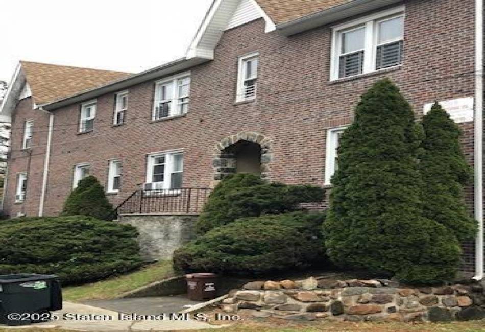 79 Mundy Avenue, Staten Island, New York 10310, 7 Bedrooms Bedrooms, ,Residential,For Sale,Mundy,492944