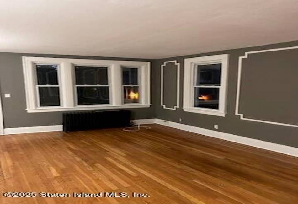 79 Mundy Avenue, Staten Island, New York 10310, 7 Bedrooms Bedrooms, ,Residential,For Sale,Mundy,492944