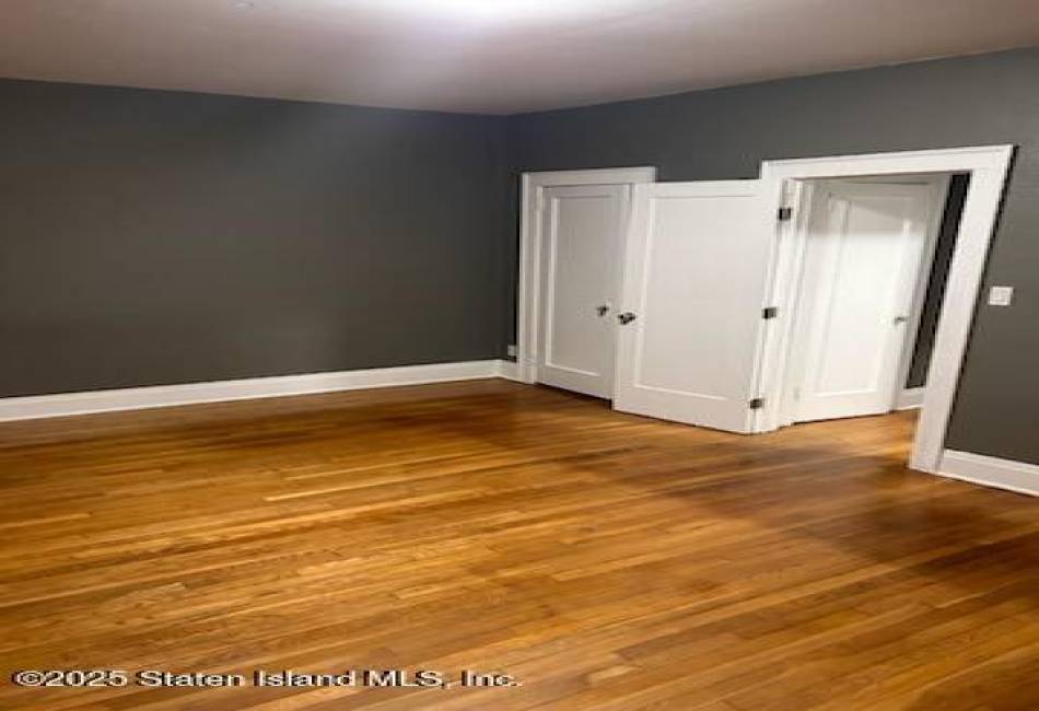 79 Mundy Avenue, Staten Island, New York 10310, 7 Bedrooms Bedrooms, ,Residential,For Sale,Mundy,492944